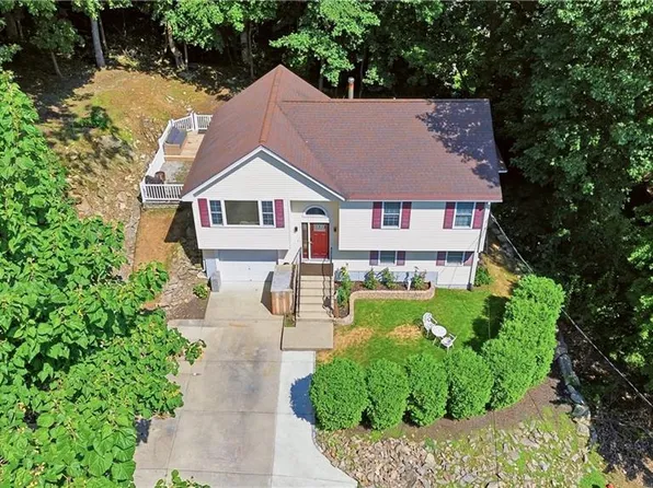 37 Gem St, North Providence, RI 02904