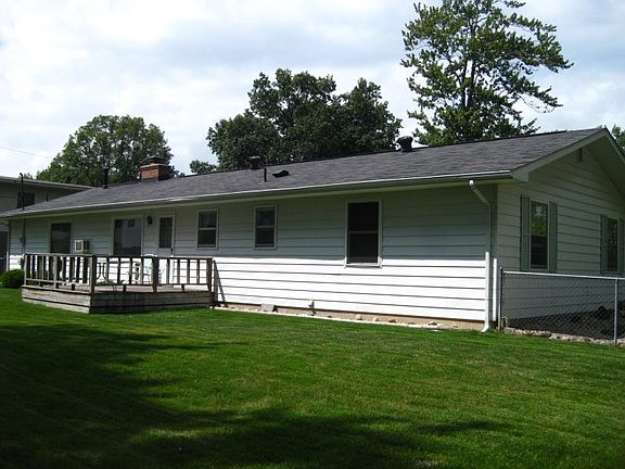 4th image of 111 Woodlawn Dr