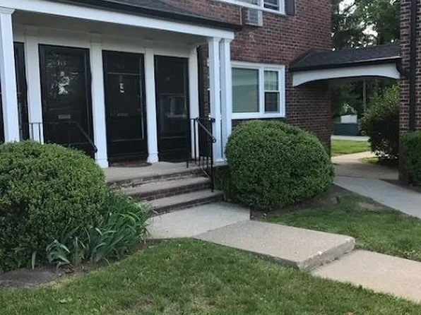 313 Pitney Pl #313, Morristown, NJ 07960