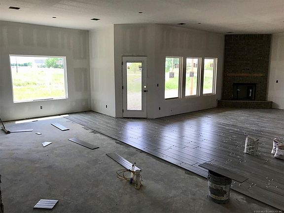 4th image of 7106 E 138th Pl N