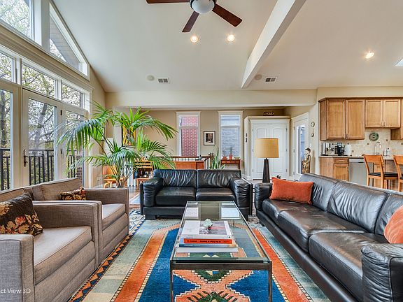 3rd image of 1246 W Winnemac Ave #3
