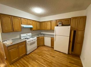 26-22 9th St #3A, Astoria, NY 11102
