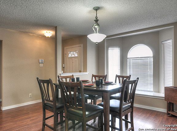 4th image of 8115 VALLEY TRAILS ST