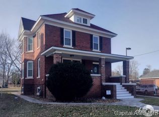 1156 N Seminary St, Galesburg, IL 61401