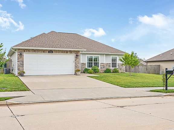 2nd image of 5304 Aspen Ridge Dr