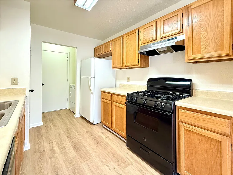 9631 Secretariat Dr — Photo 9