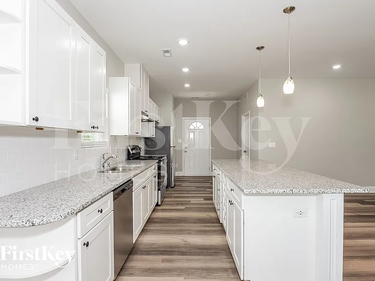 5101 Tuckaseegee Rd — Photo 5