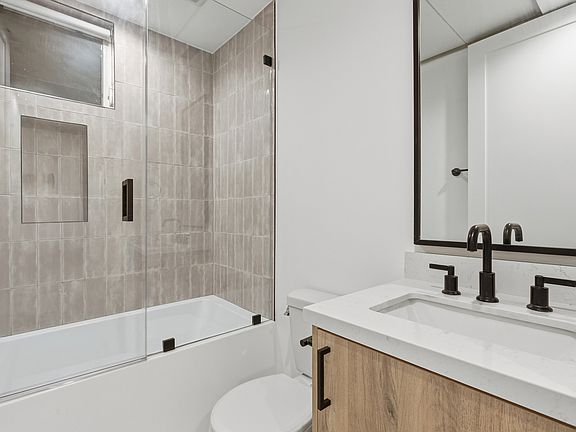 5th image of 5805 Kester Ave #1/2