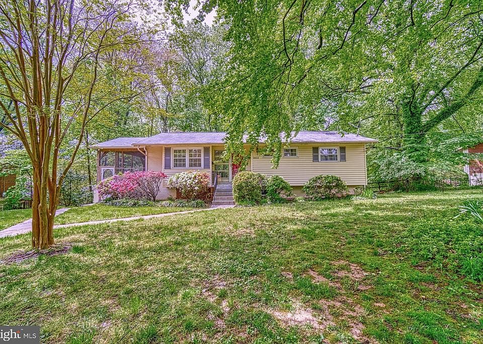 Welcome to 2612 Hillsman St. Falls Church, VA