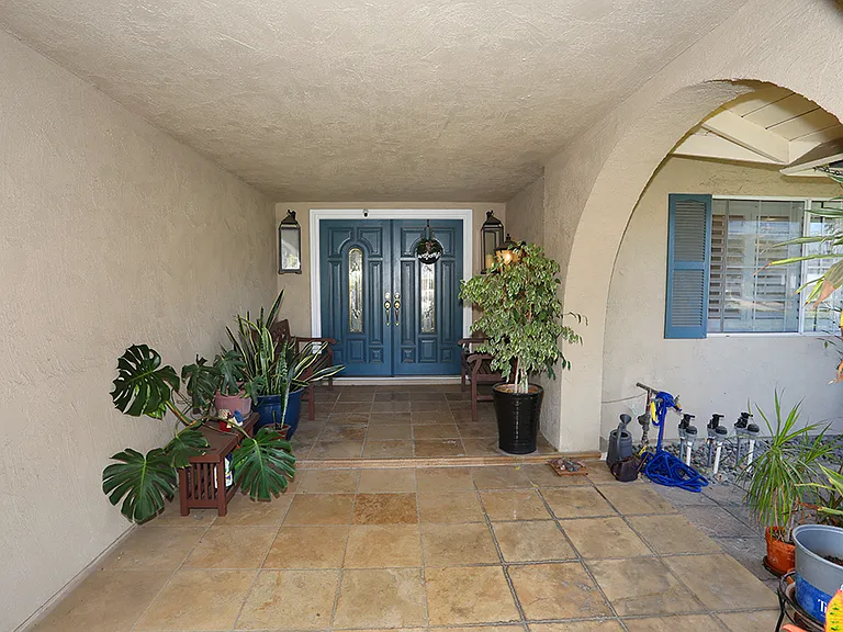 1800 Yermo Pl — Photo 7