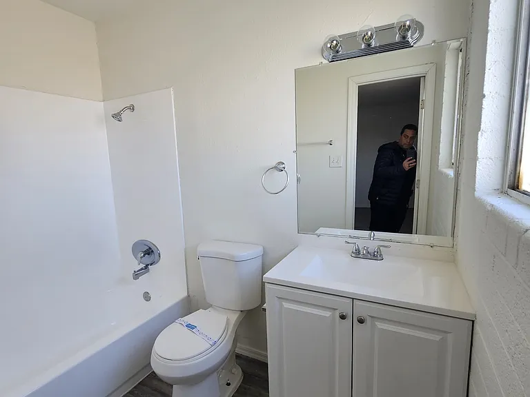 720 E Siesta Dr #3 — Photo 8