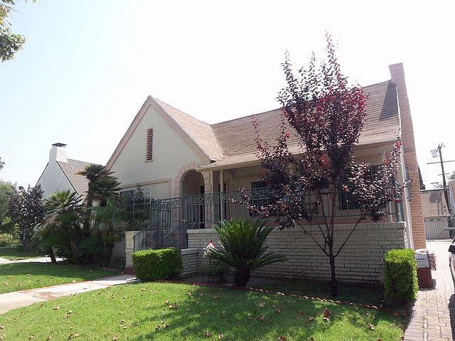 1st image of 334 S Citrus Ave