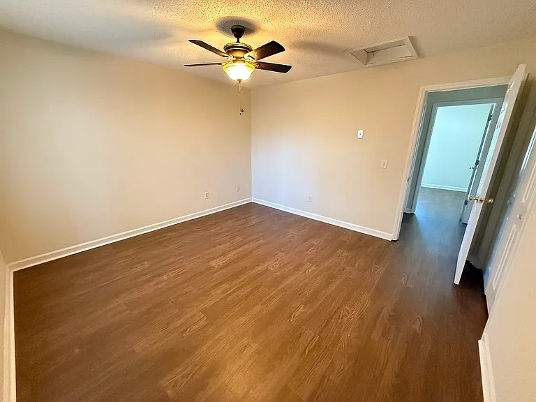 1108B Holden Dr #B — Photo 20