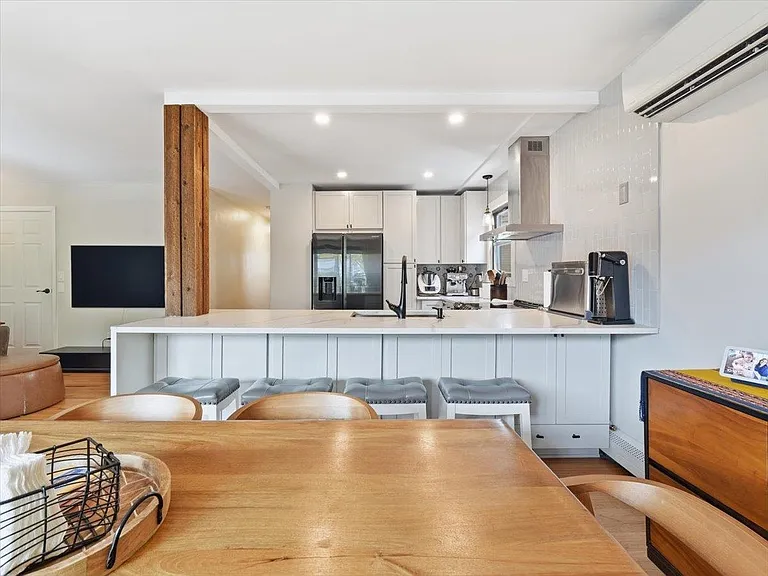 59 Hauxhurst Ave #1 — Photo 5
