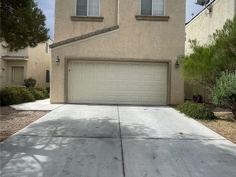8759 Old Sea Ave — Photo 1