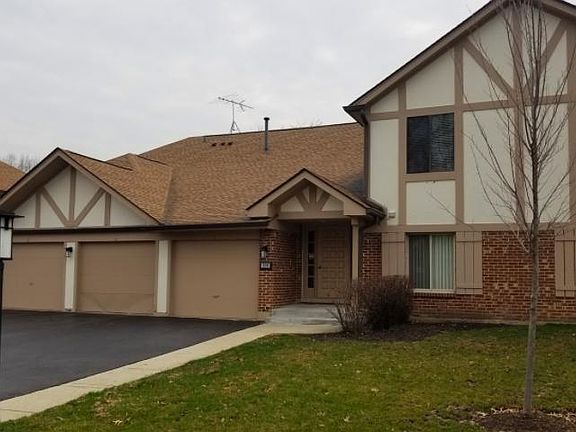 2nd image of 936 Surrey Dr Unit 1BL