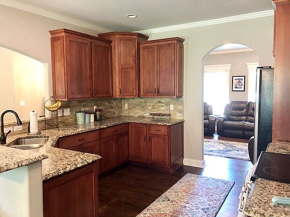 5th image of 1115 Cossman Ct