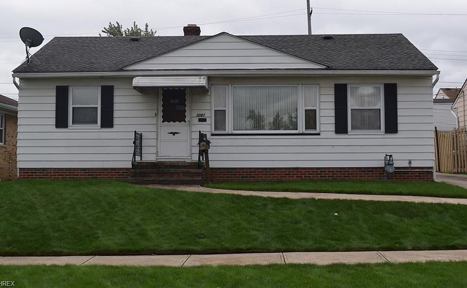 1st image of 3207 Dellwood Dr