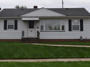 3207 Dellwood Dr, Parma, OH