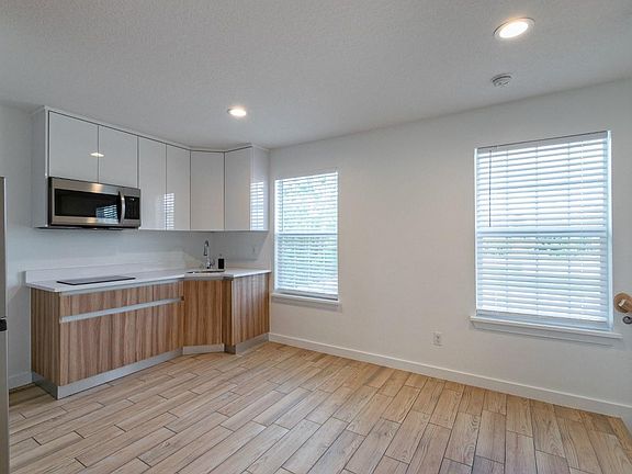 2nd image of 2414 Commerce Blvd #2