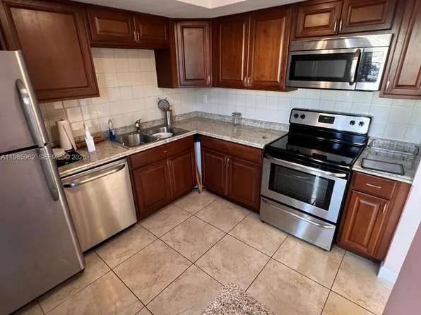 1591 NE Miami Gardens Dr, Miami Gardens, FL