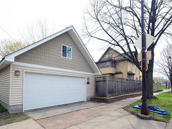 3rd image of 1457 Blair Ave