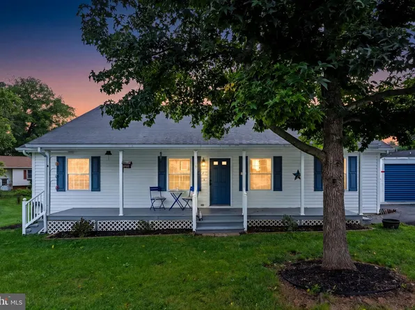4 Huntingdon Ln, Boyce, VA 22620