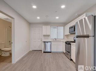 405 S 10th St #6, Las Vegas, NV 89101