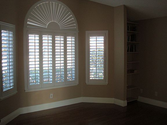 4th image of 745 Molly Knoll Cir
