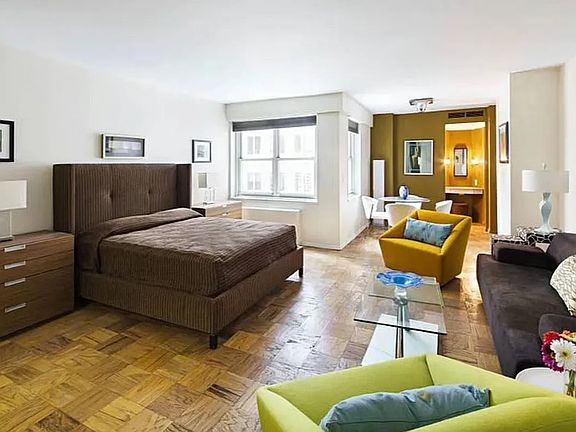 3rd image of 159 W 53rd St APT 31A