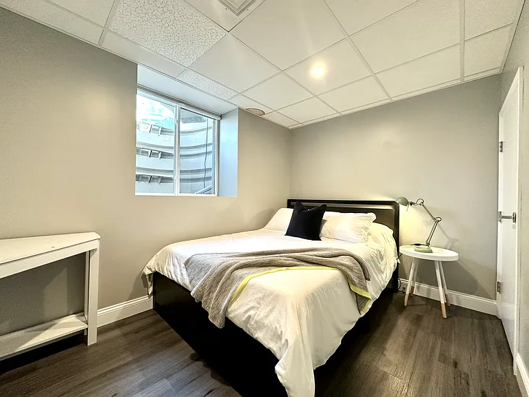 90 Wolcott Ave #1 — Photo 17