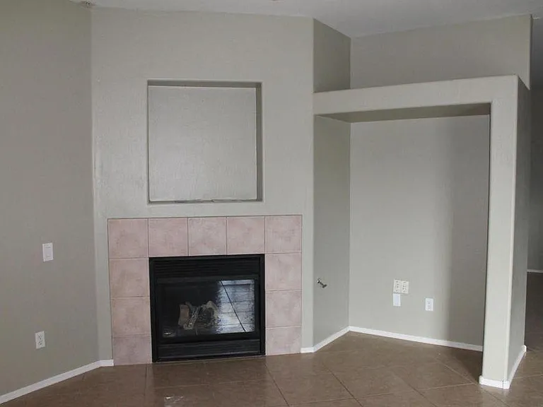 2012 S 85th Ln — Photo 5