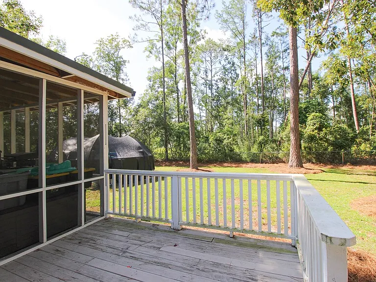 2821 Clayton Dr — Photo 24