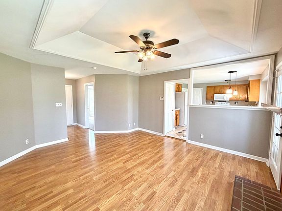 5th image of 3411 Polly Dr