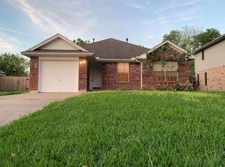 2501 Overland Trl, Dickinson, TX 77539