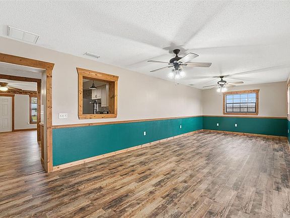 4th image of 121 Crane Rd