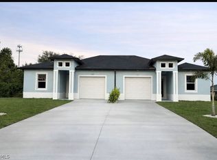 325/327 Gordon Ave S, Lehigh Acres, FL 33973