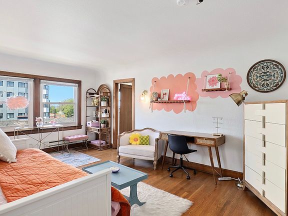 4th image of 301 N Tacoma Ave Unit 406