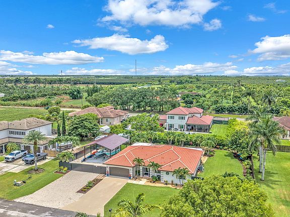 4th image of 20438 SW 327th Street