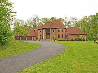 27 Mountainview Dr, Green Township, NJ 07821