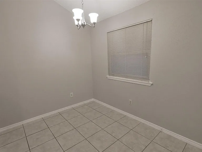 1018 Three Forks Dr — Photo 8