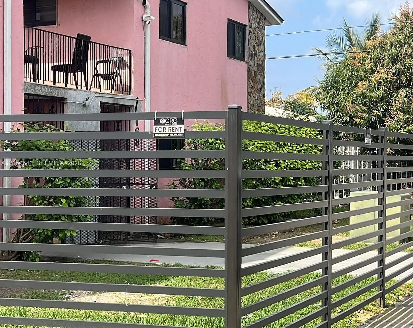 Gardens Park — Photo 1