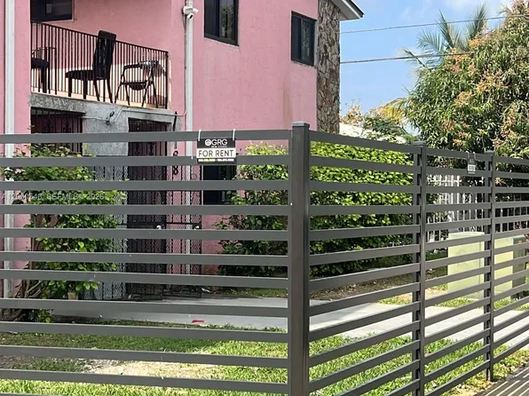 2168 NW 34th St #2, Miami, FL 33142