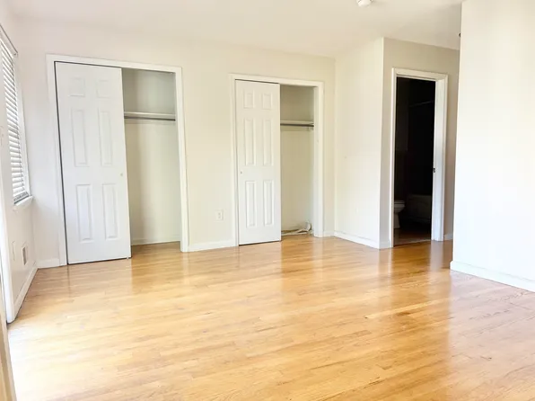 207 New York Avenue image 11 of 21