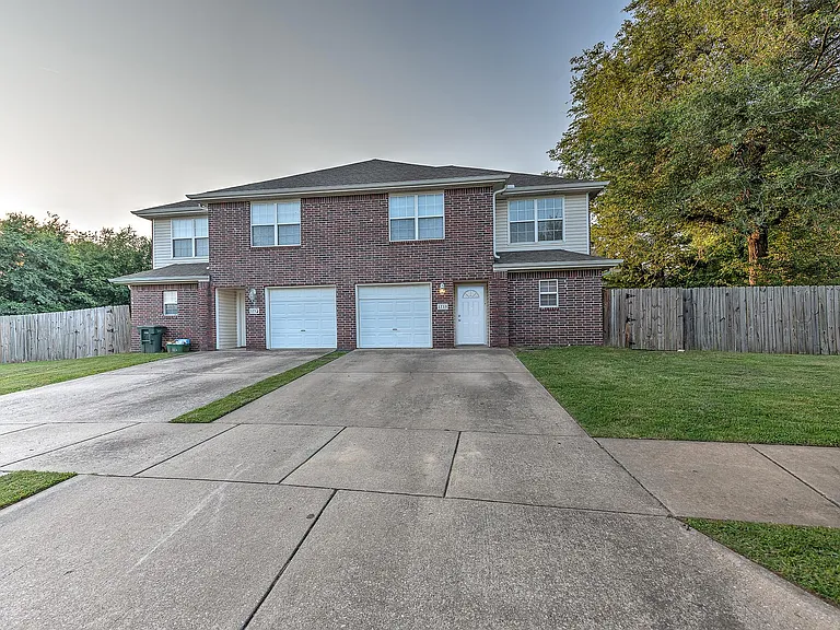 1731 N Willowbrook Dr — Photo 8
