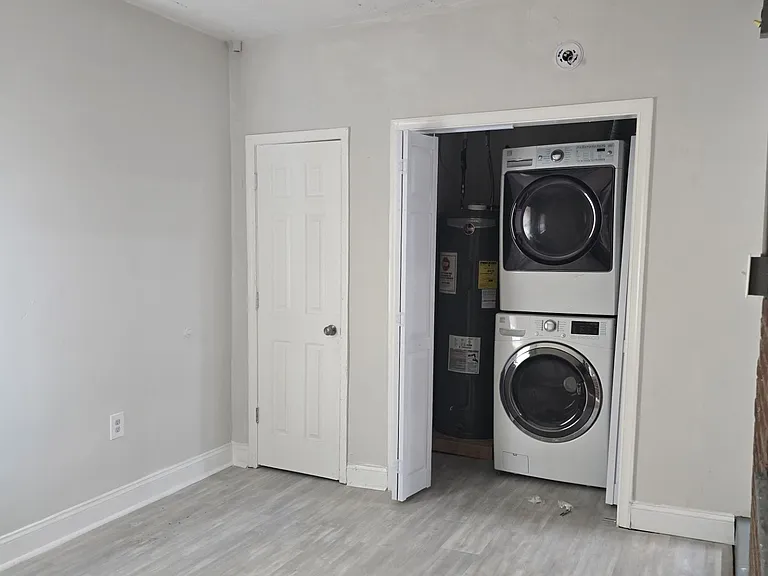 1845 M St NE #1 — Photo 2