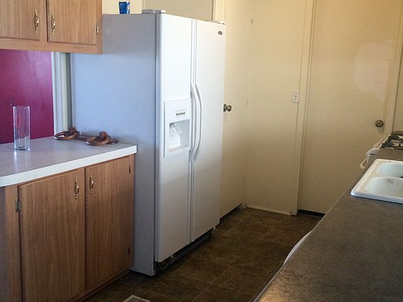 3rd image of 1150 N Kirby St Space 104
