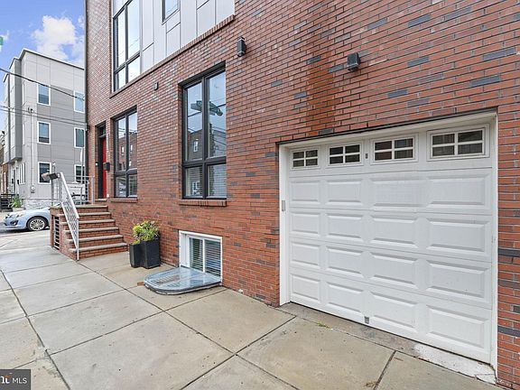 3rd image of 2200 E Gordon St Unit A