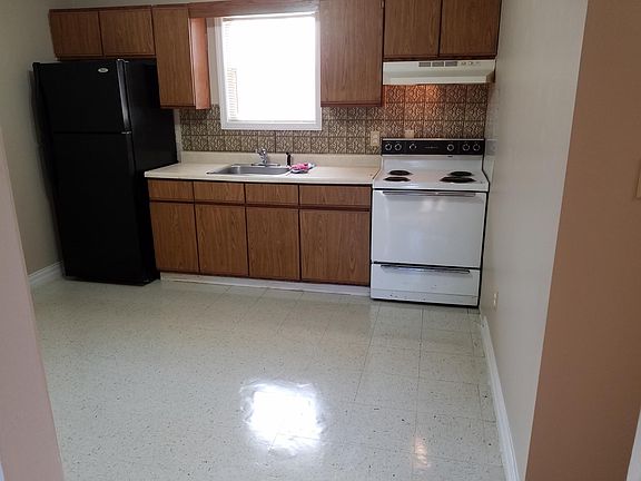 5th image of 5404 Scenic Vista Dr #B