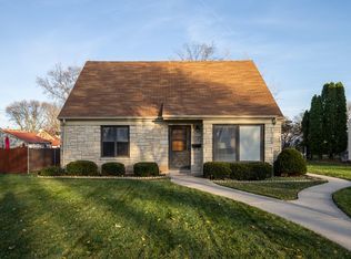 3030 N 89th St, Milwaukee, WI 53222